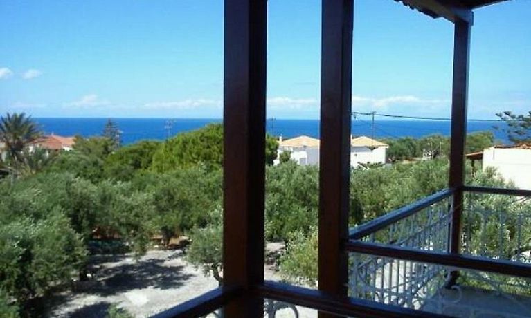 sofos apartments tsilivi